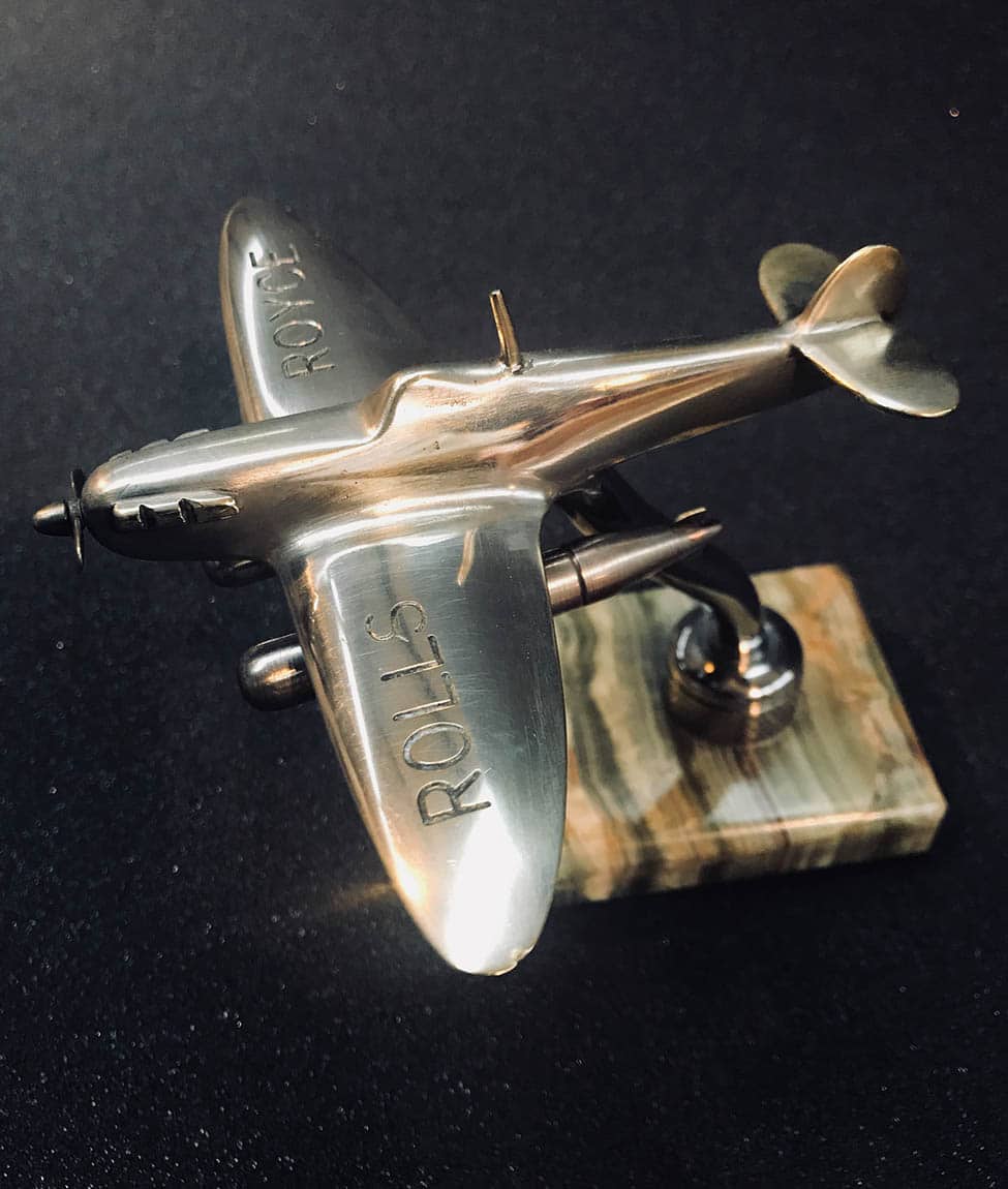 Read more about the article Vintage Rolls Royce Car Mascot